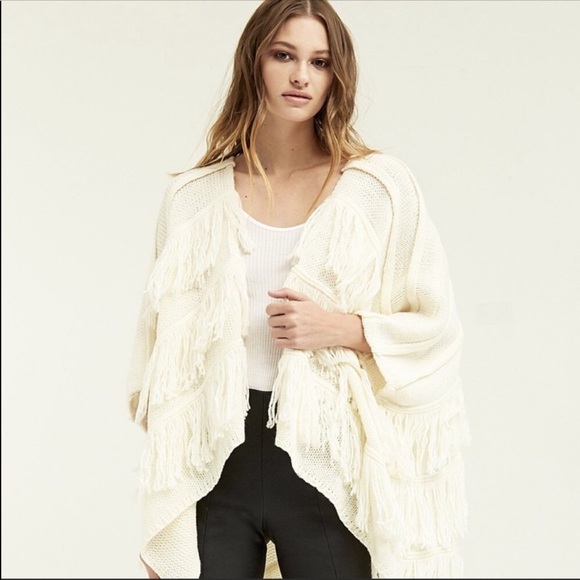 NWT BNCI Acrylic Cardigan Fringe White One Size - Picture 4 of 12